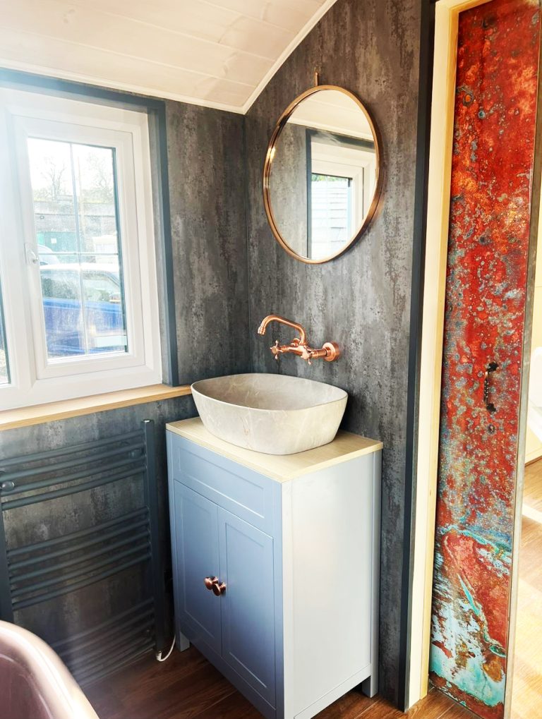 Anglezark Pod Company 80